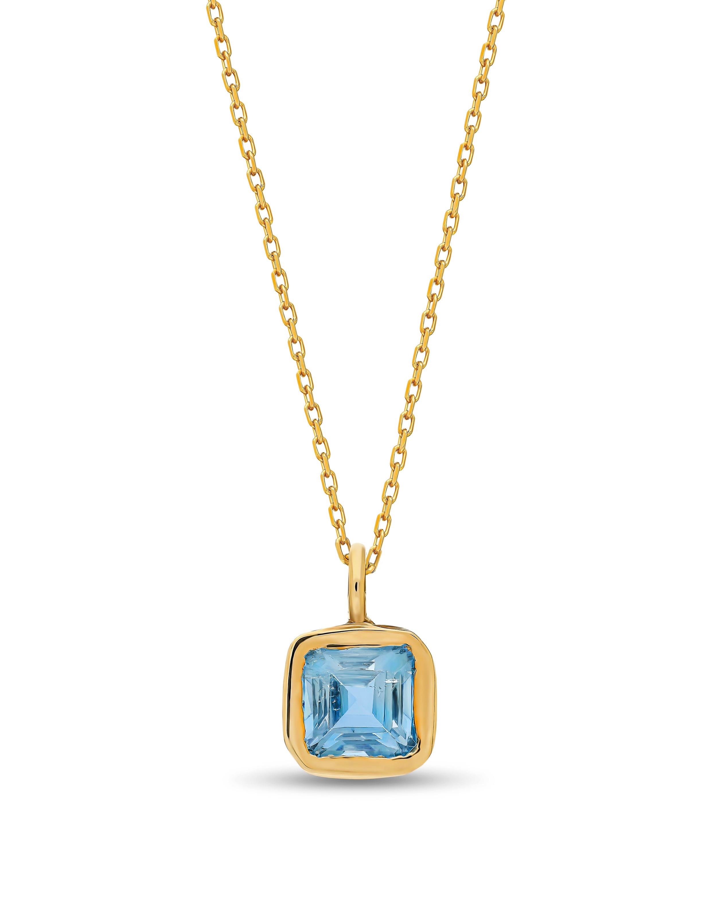 THE BLEUE NECKLACE