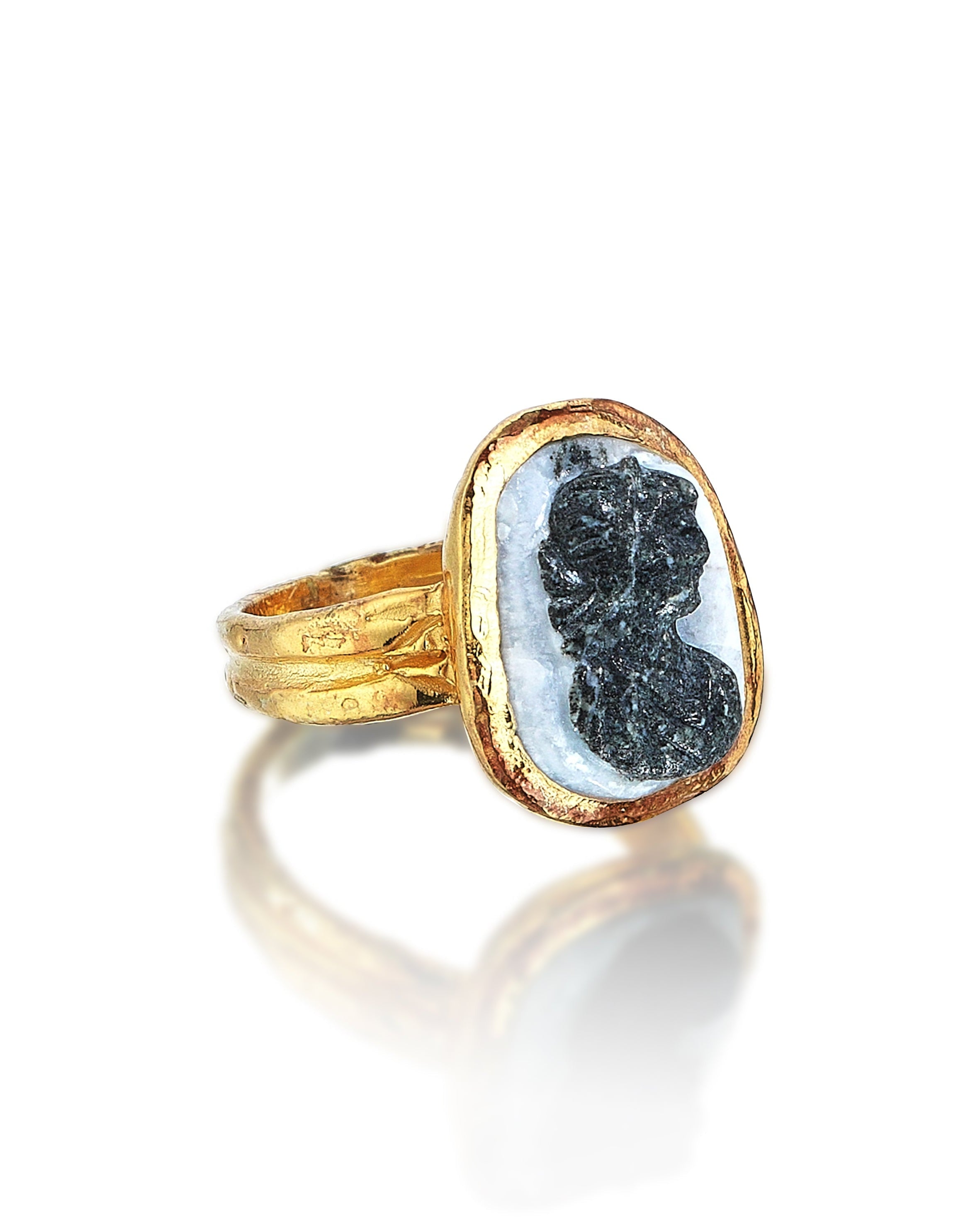 THE NYX RING