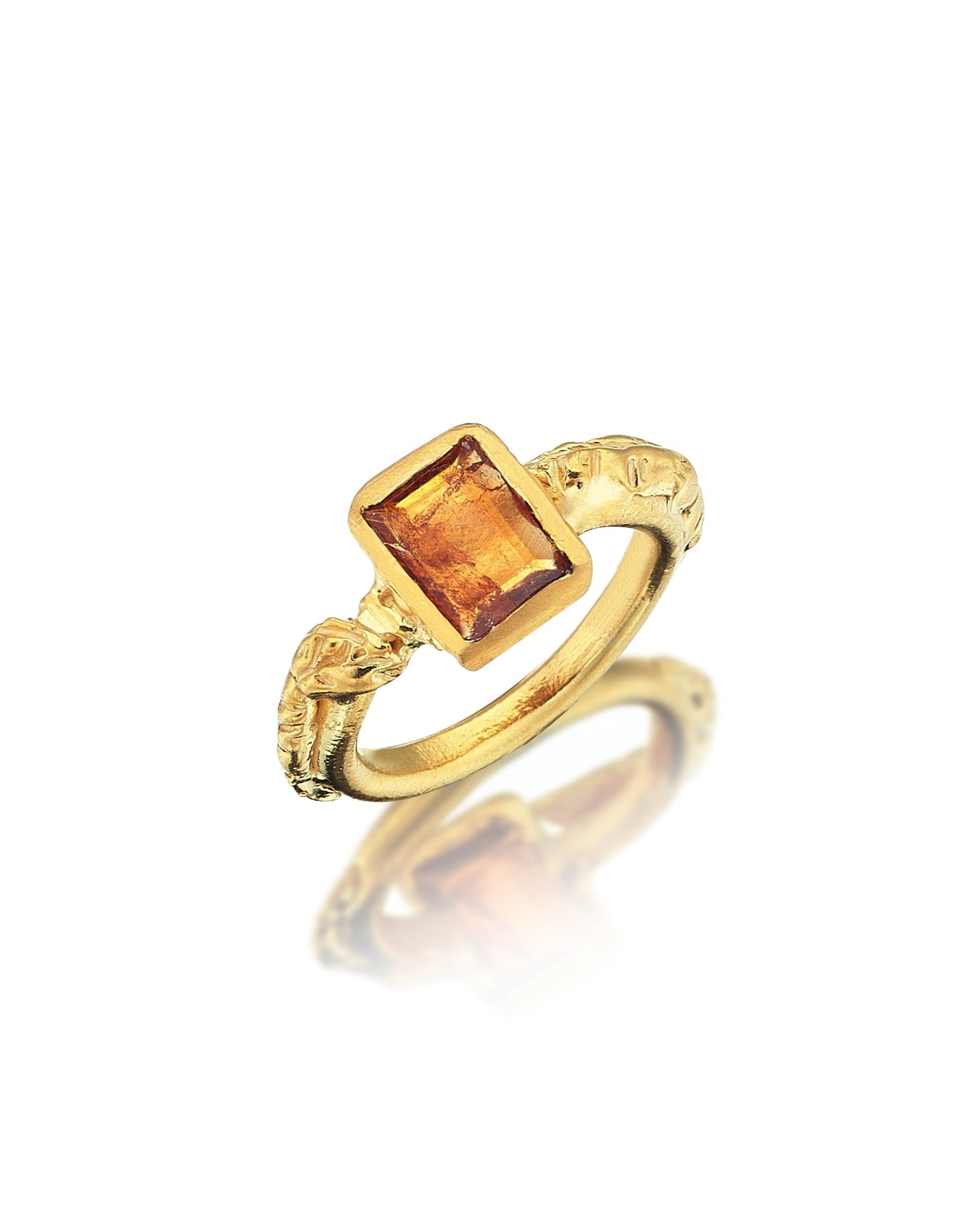 THE LIVIA RING