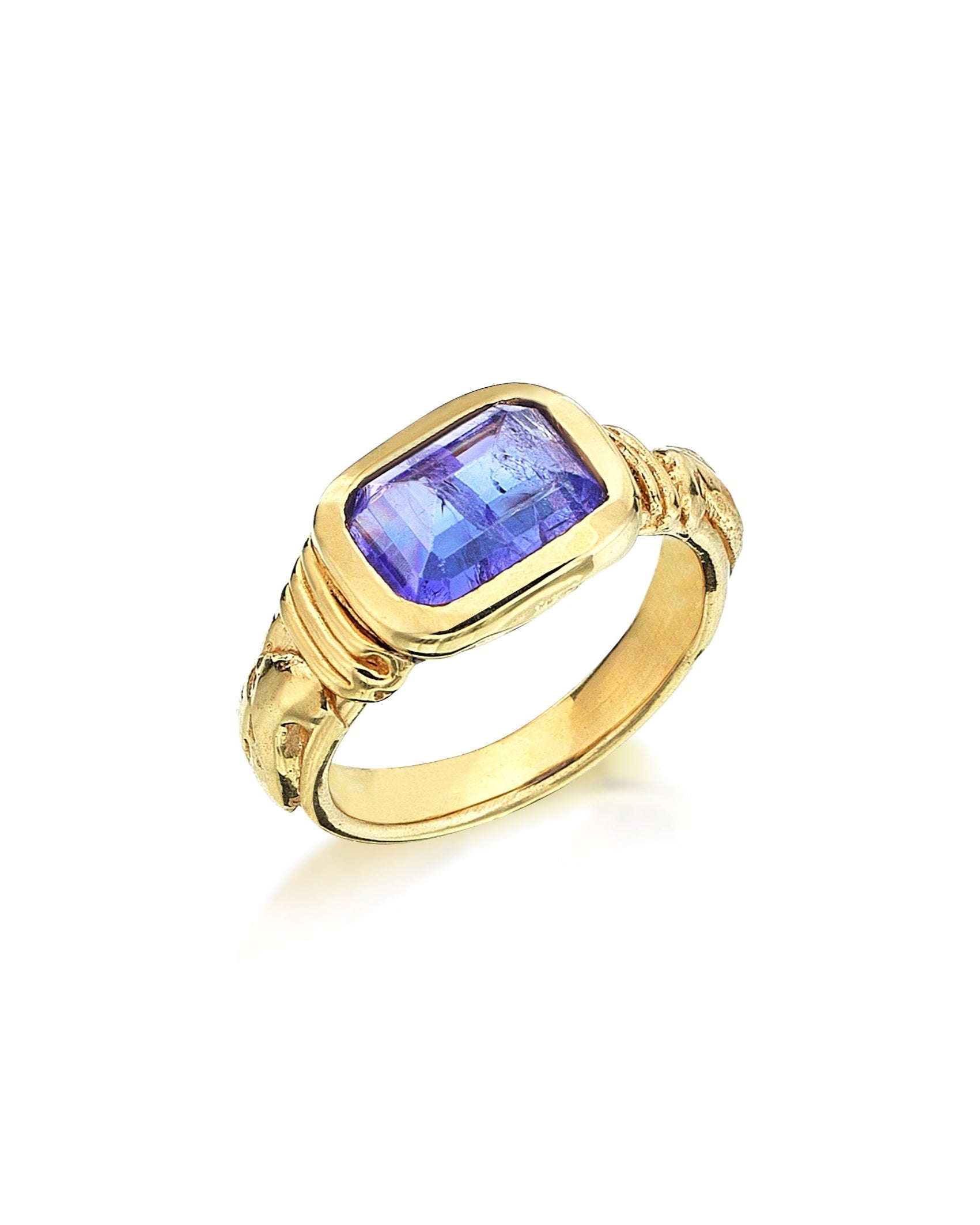 THE HEKA RING