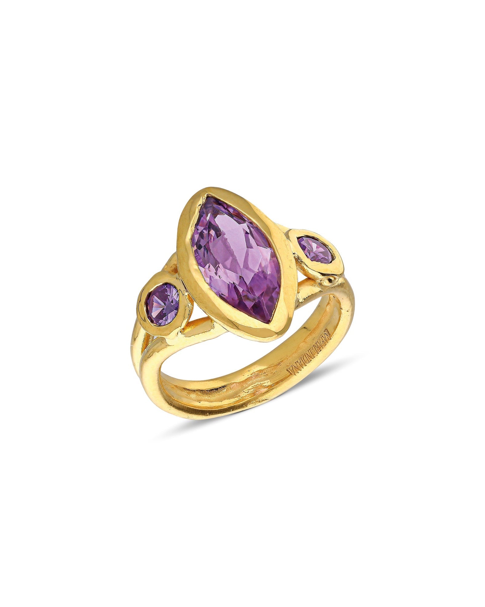 THE MAGENTA RING