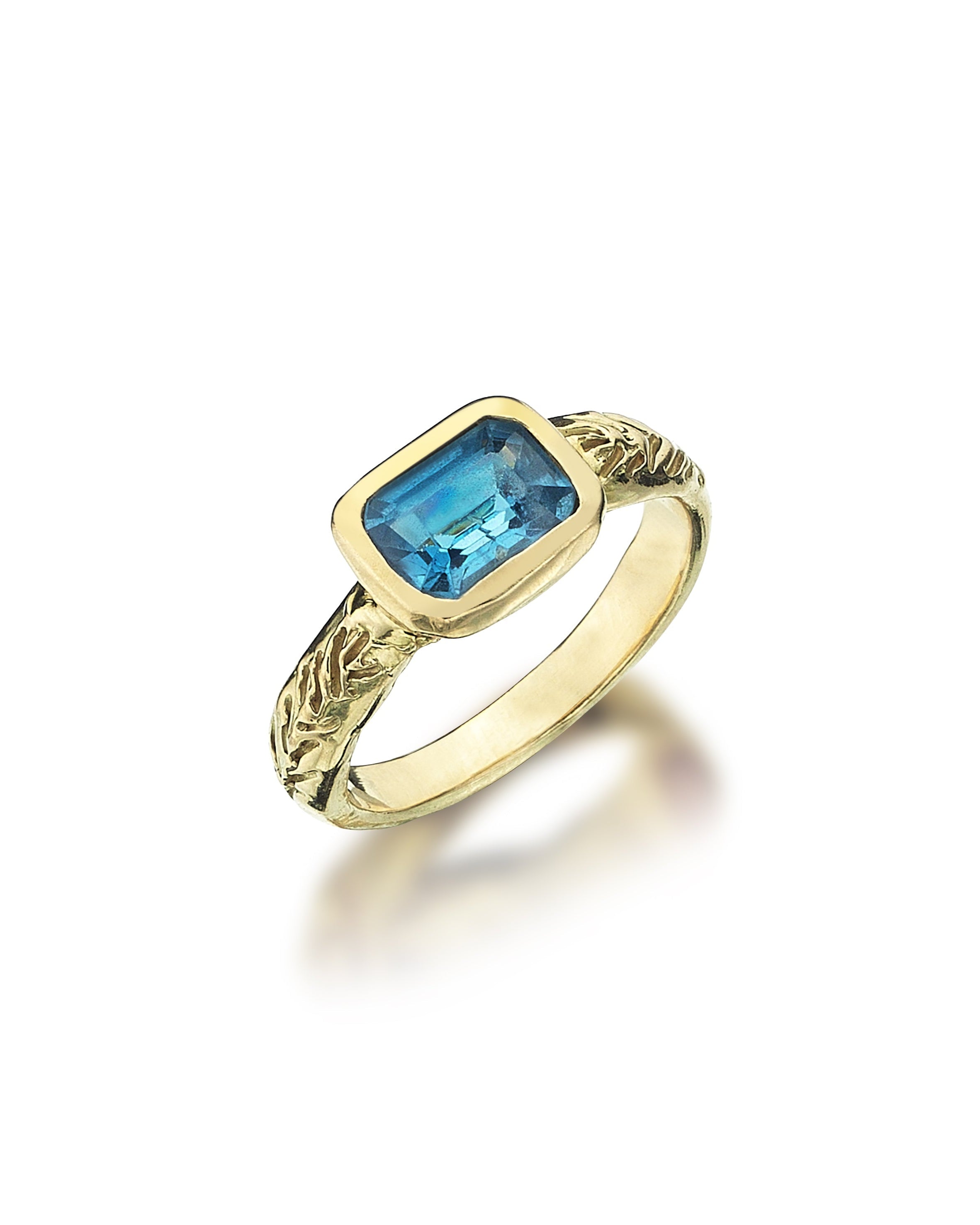 THE MARE RING