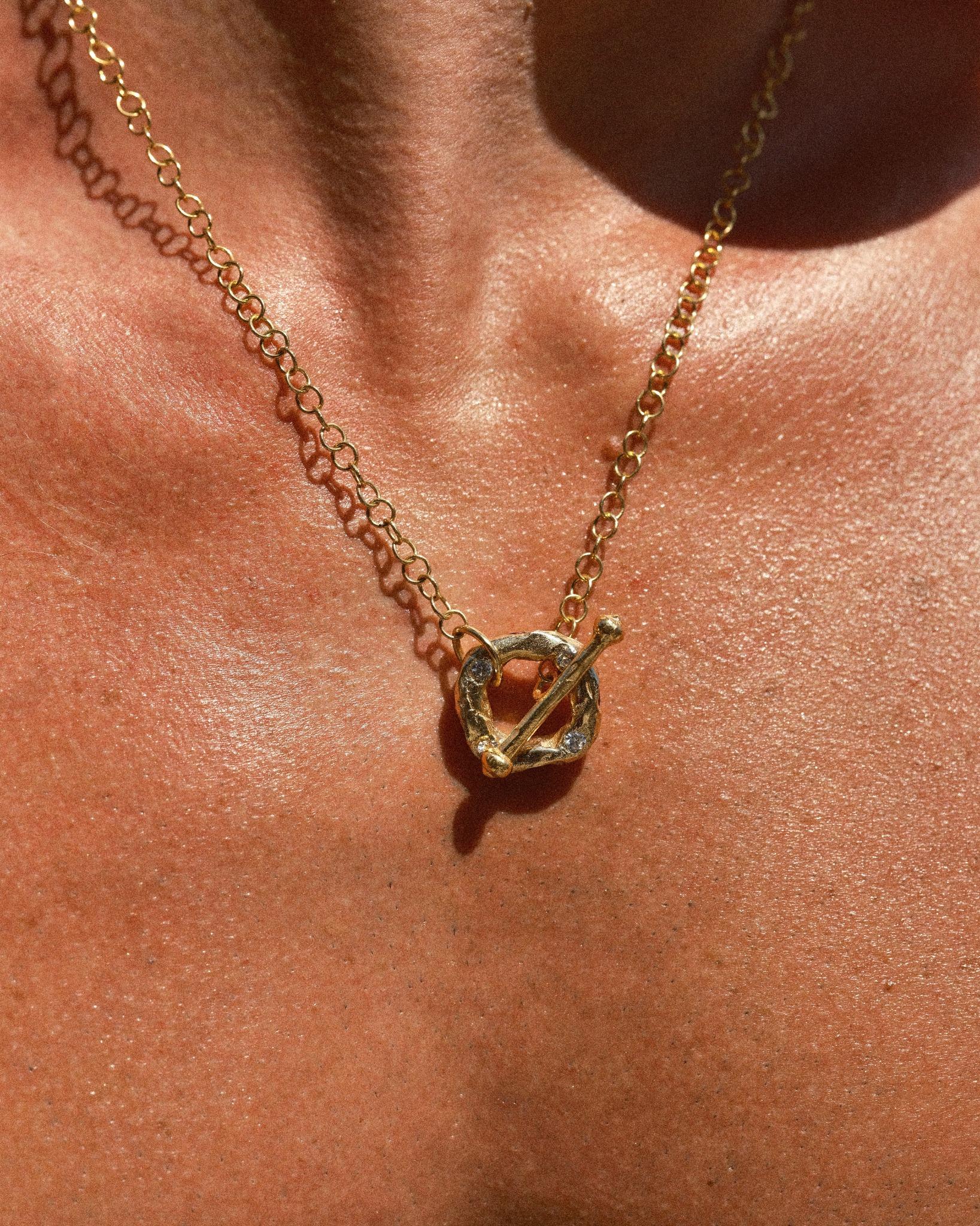 THE ANCORA AMULET
