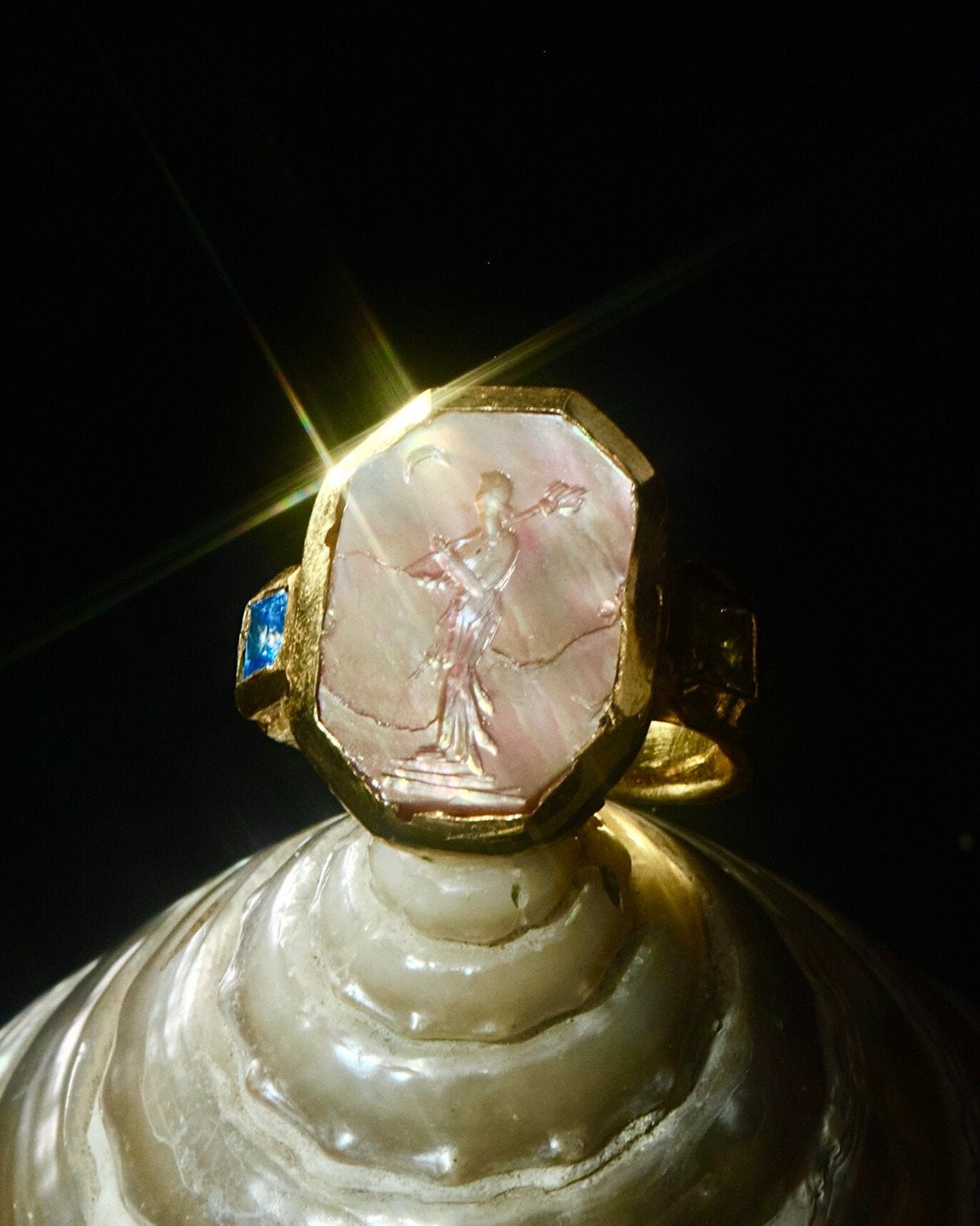 THE DIANA RING