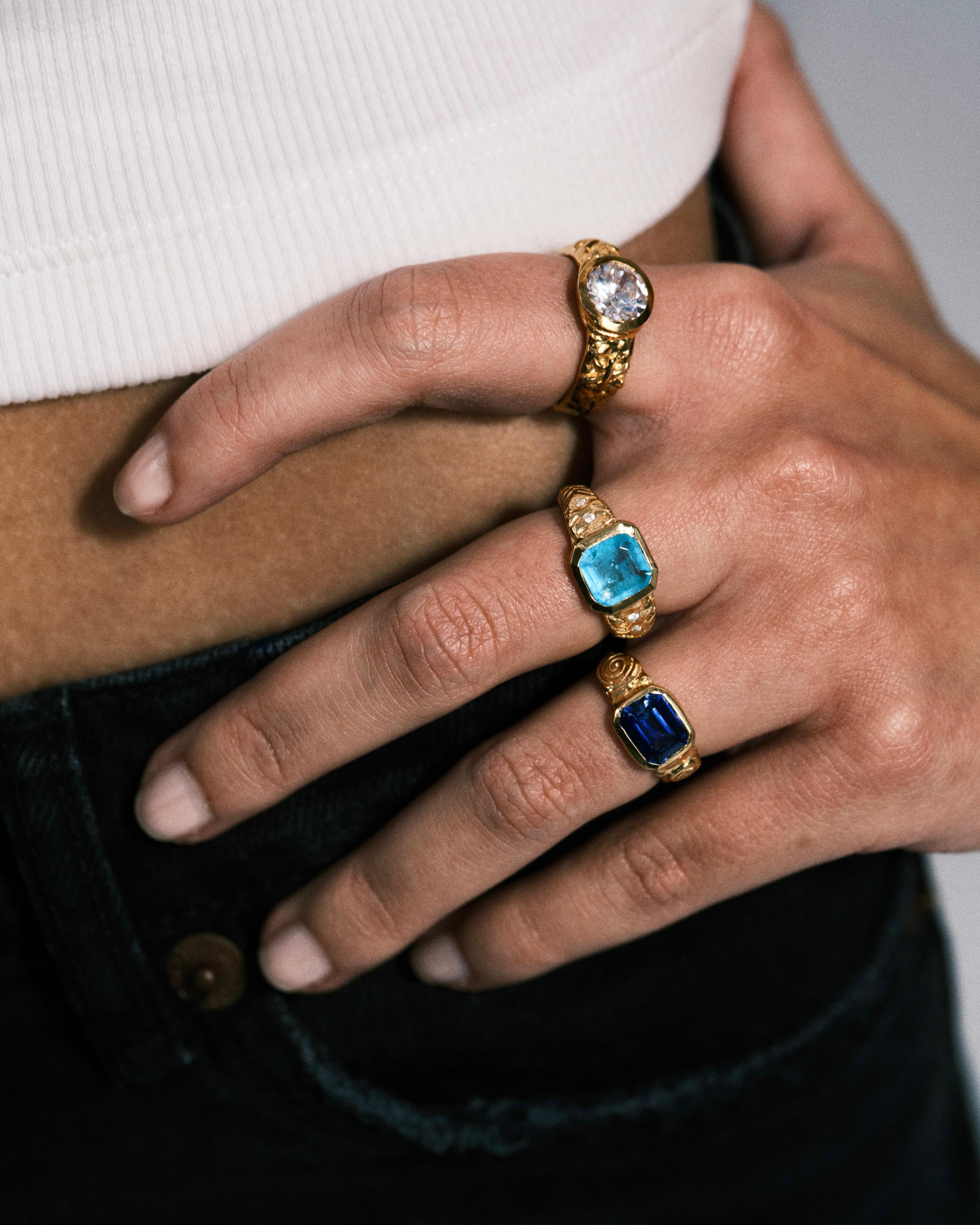 THE COMET RING