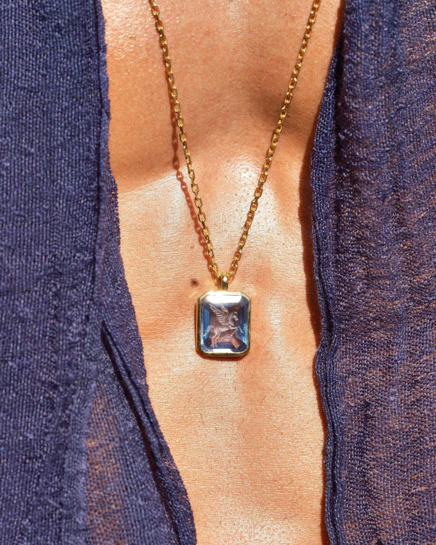 THE OCEAN UNICORN NECKLACE