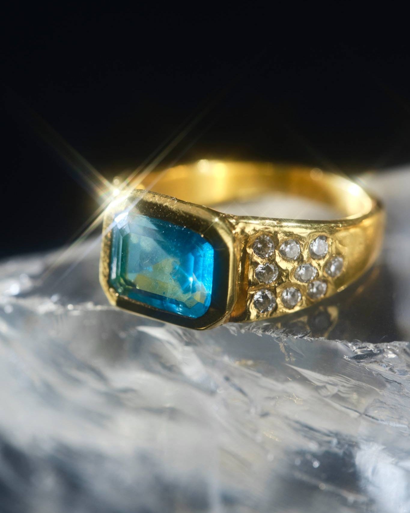 THE PISCINE RING