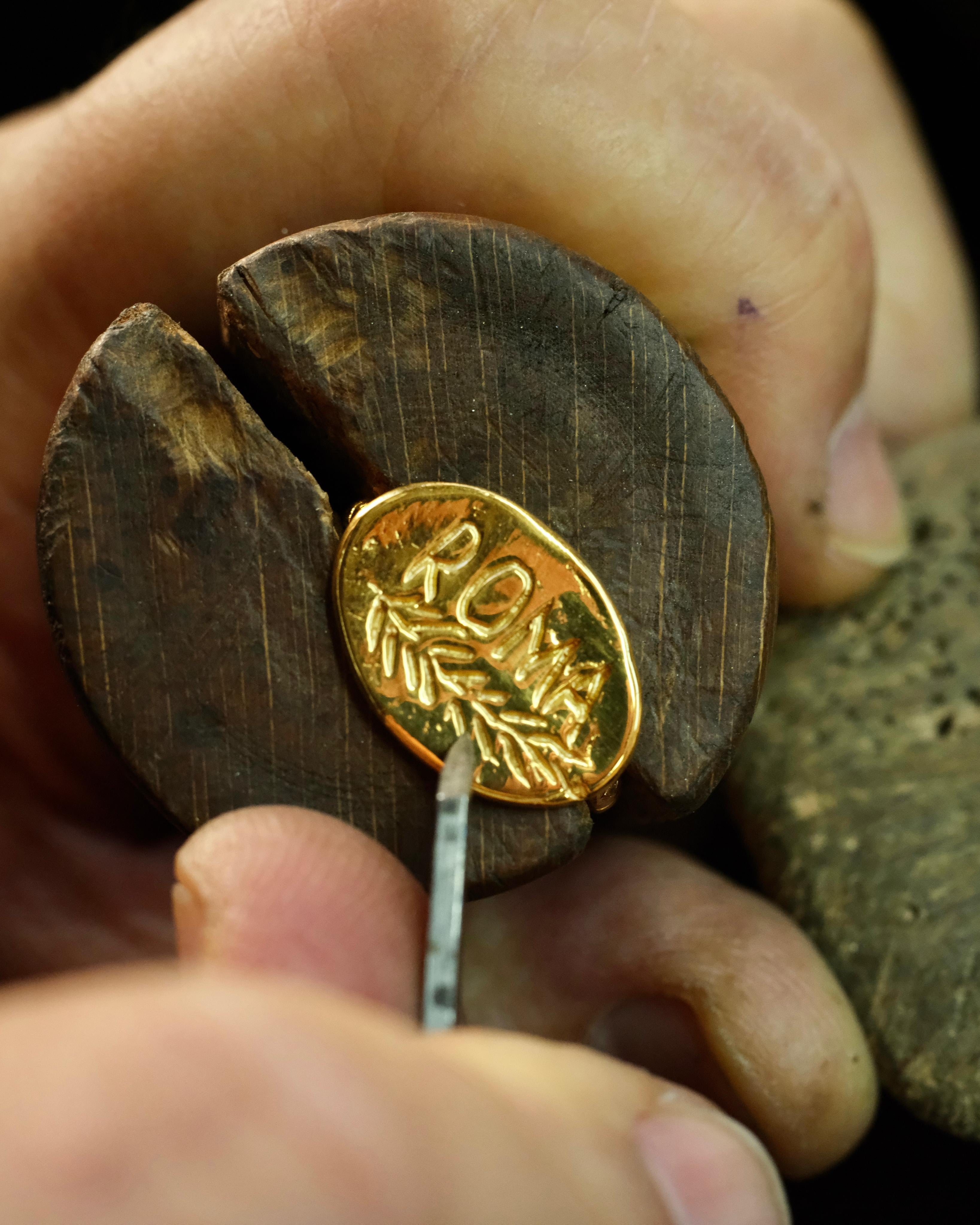 THE ROMA RING
