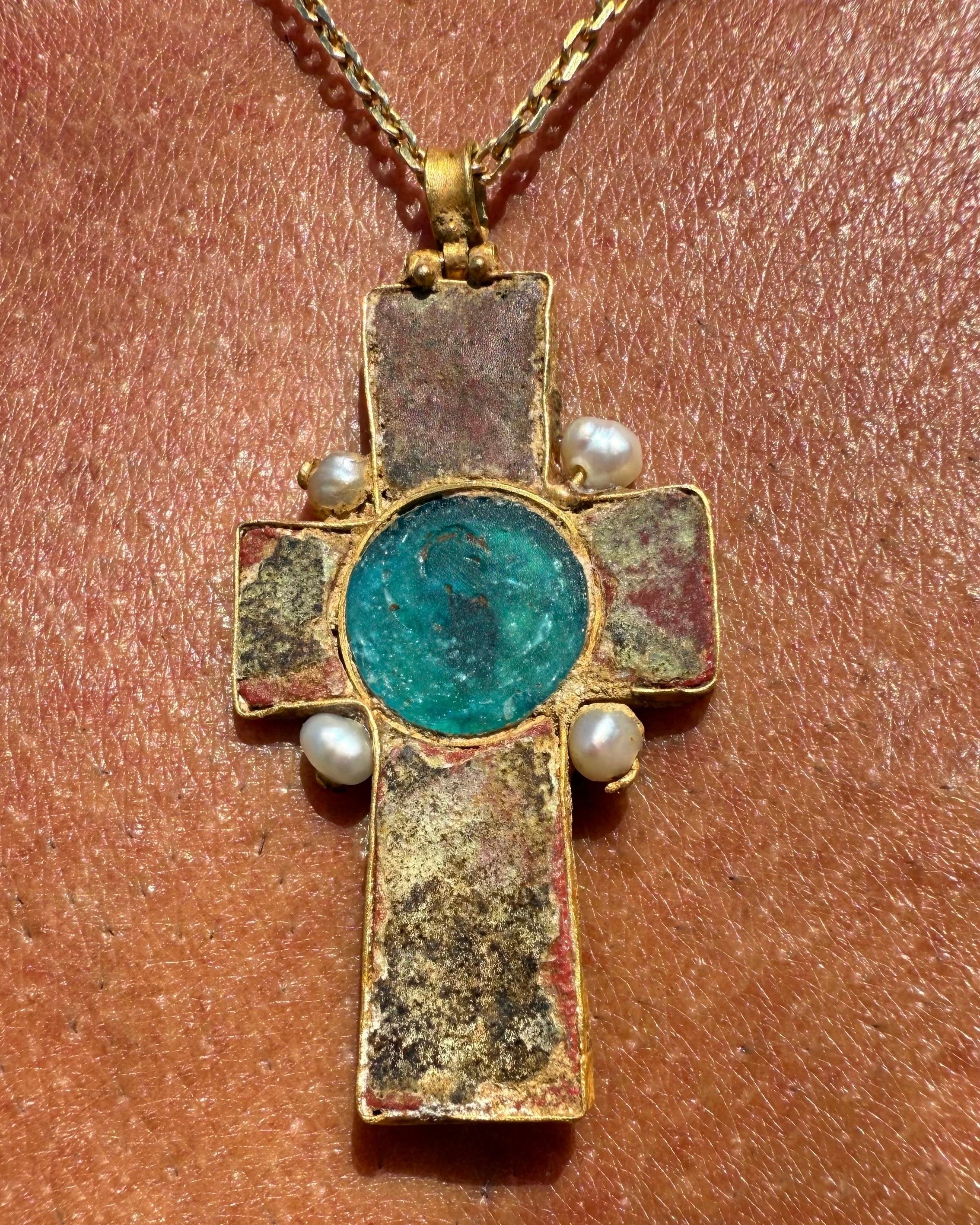 THE ETRUSCAN CROSS
