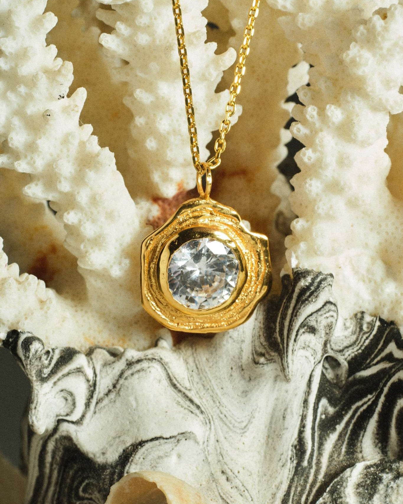 THE CYCLADE NECKLACE