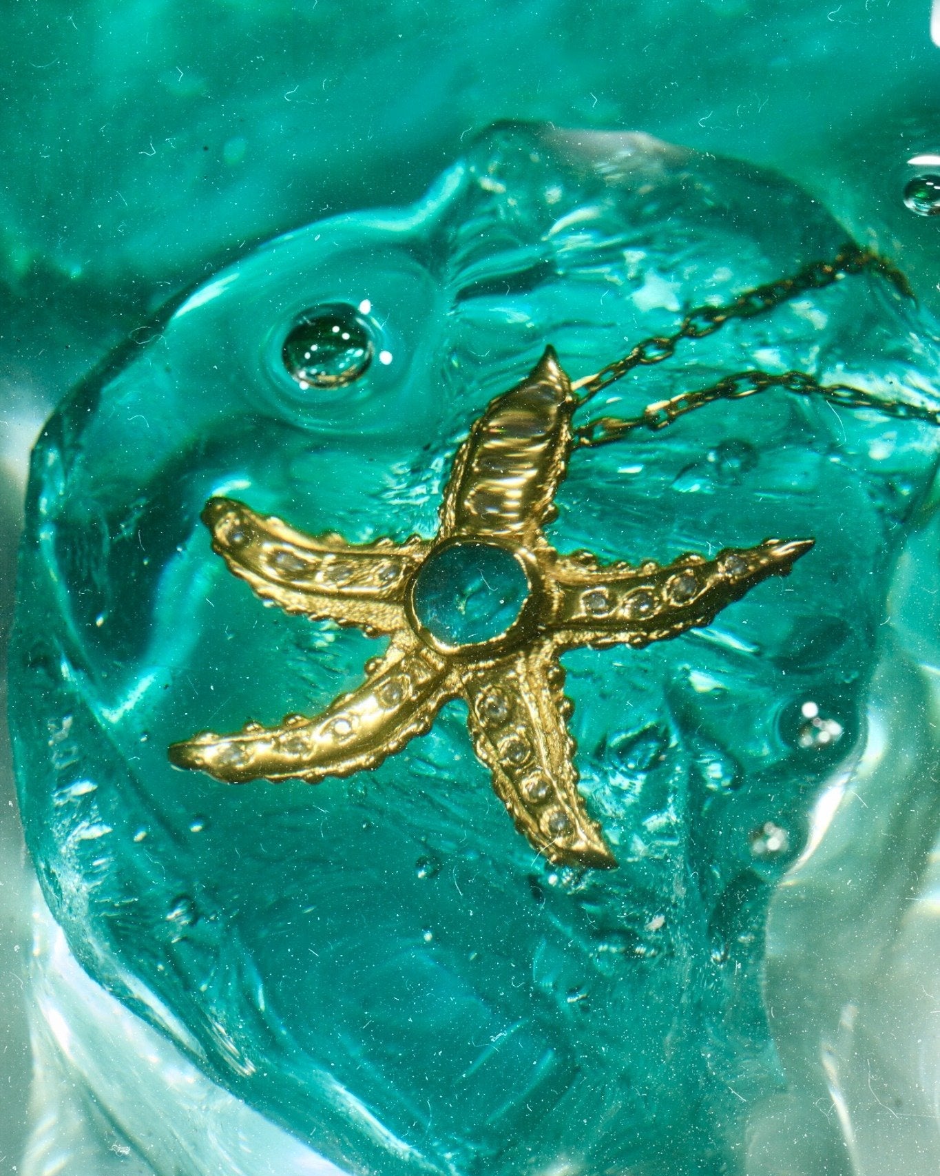 THE SEA STAR NECKLACE
