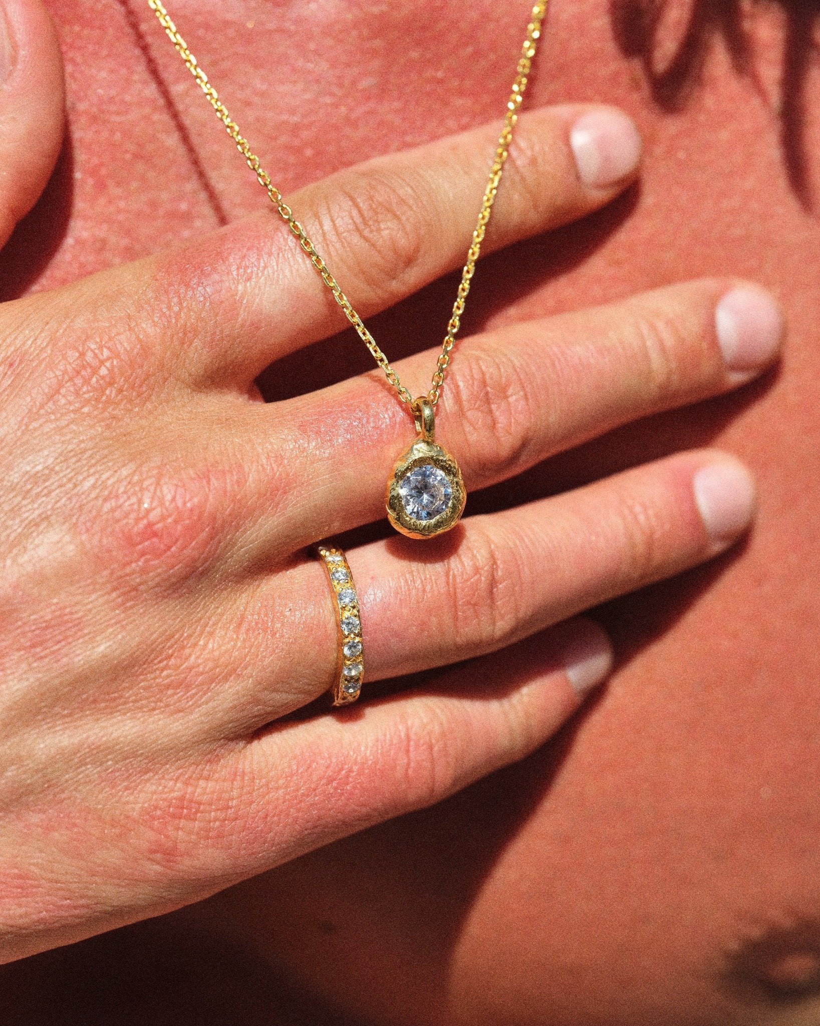 THE COMET NECKLACE