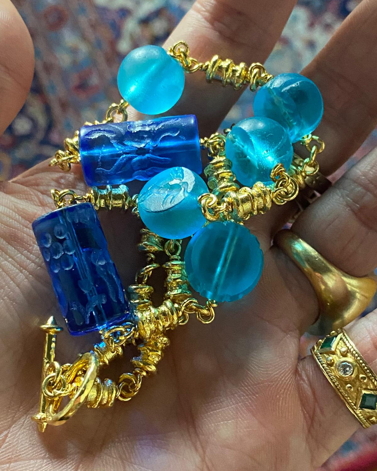 THE ETRUSCAN NECKLACE