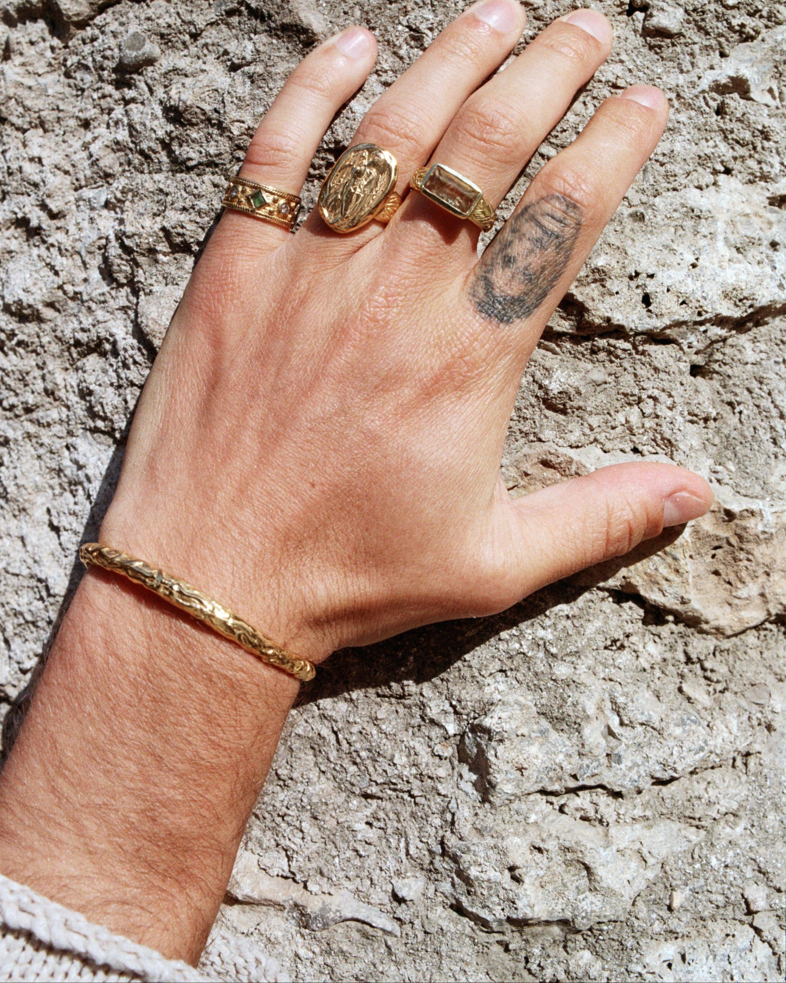 THE GRECIAN CUFF
